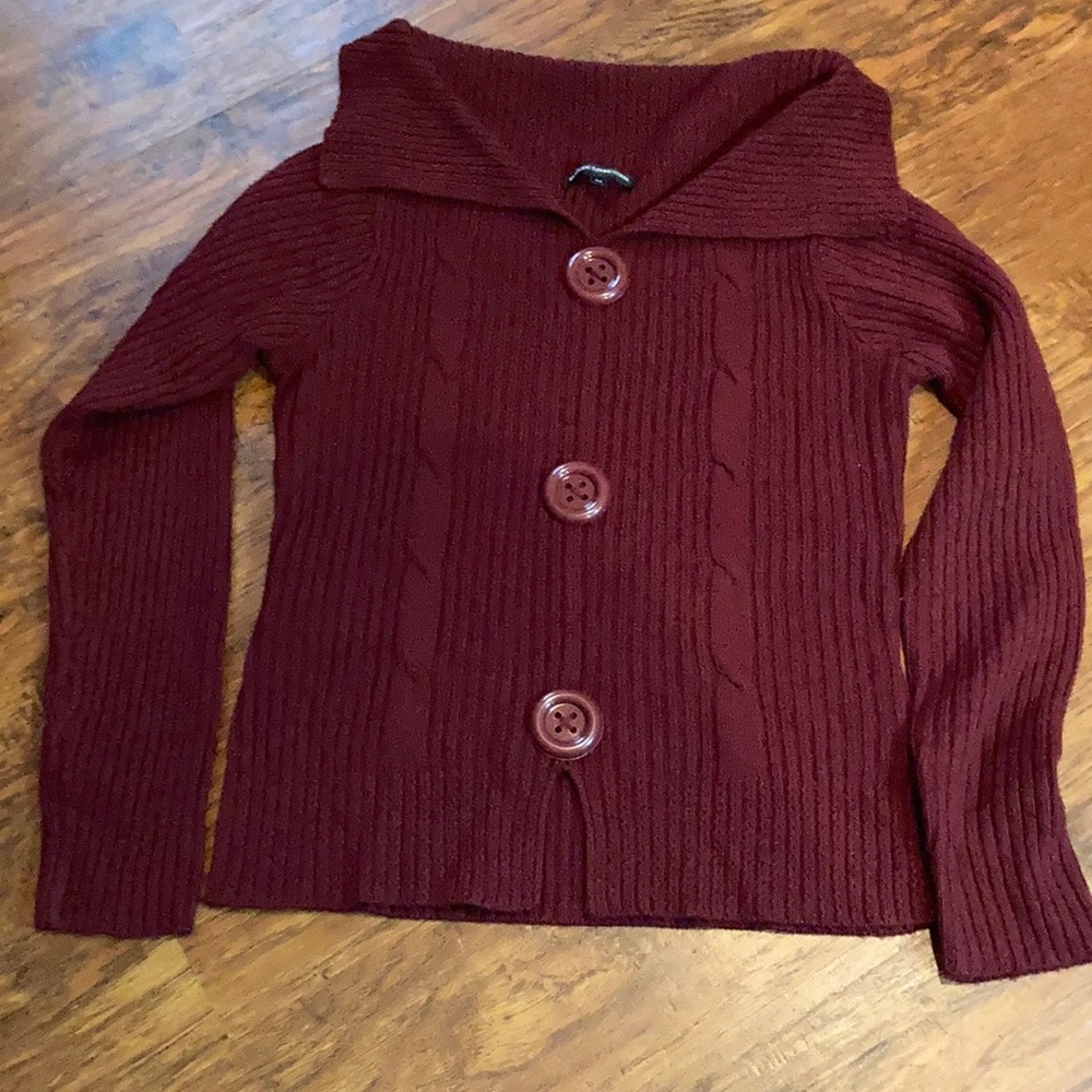 Western Connection sweater size medium